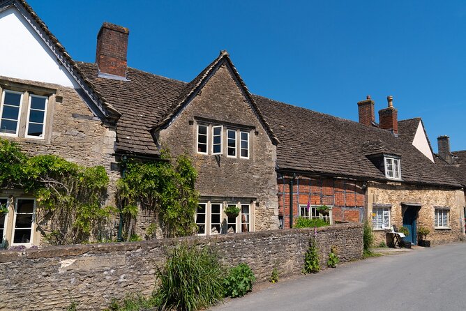 Private Tour of Stonehenge, Bath and Castle Combe. - Bath: Roman remains and a pub lunch