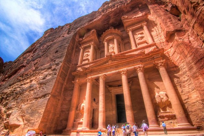 Private Tour Petra and Shobak Castle from Amman - Entering Petra and reaching the Treasury