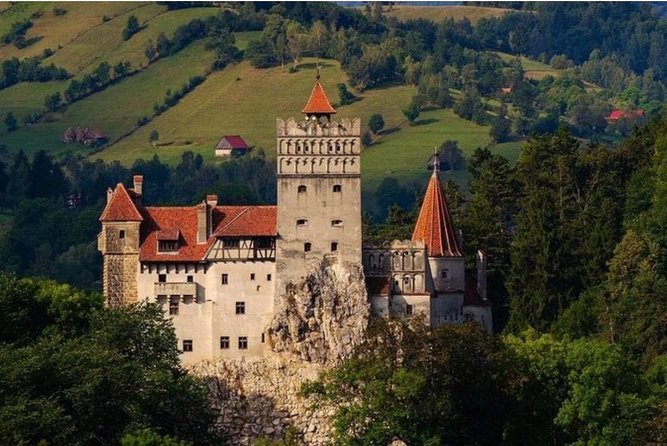 Private tour to Bran Dracula's Castle and Peleș Royal Castle - Why this private day trip works