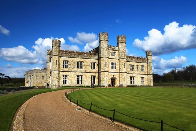 Private Tour to Canterbury, Leeds Castle and The White Cliffs of Dover - Key points at a glance