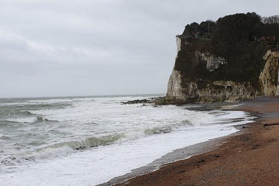 Private tours to Leeds Castle, Canterbury, White Cliffs - Transport, pickup, and the value of a private vehicle