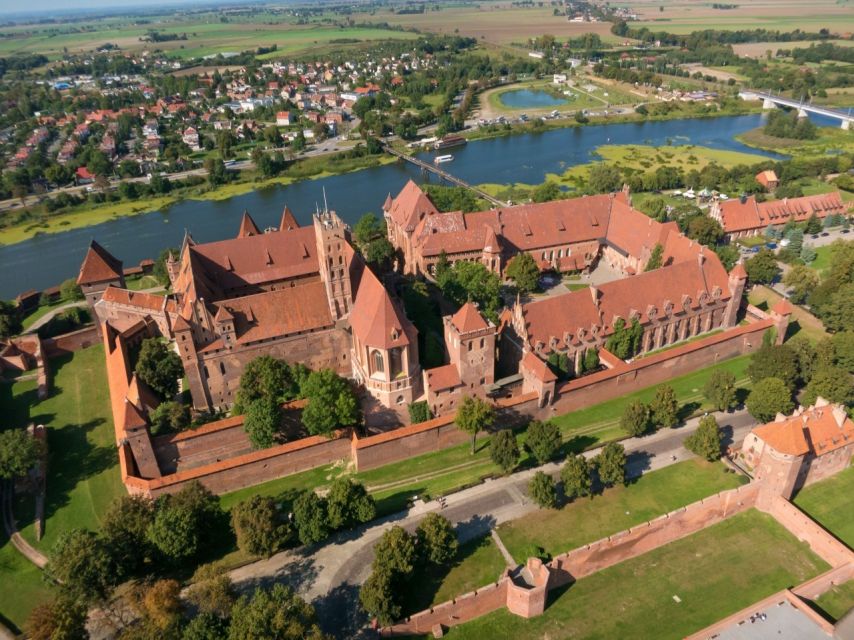 Private transportation to the Malbork Castle from Gdansk - Three hours inside Malbork Castle