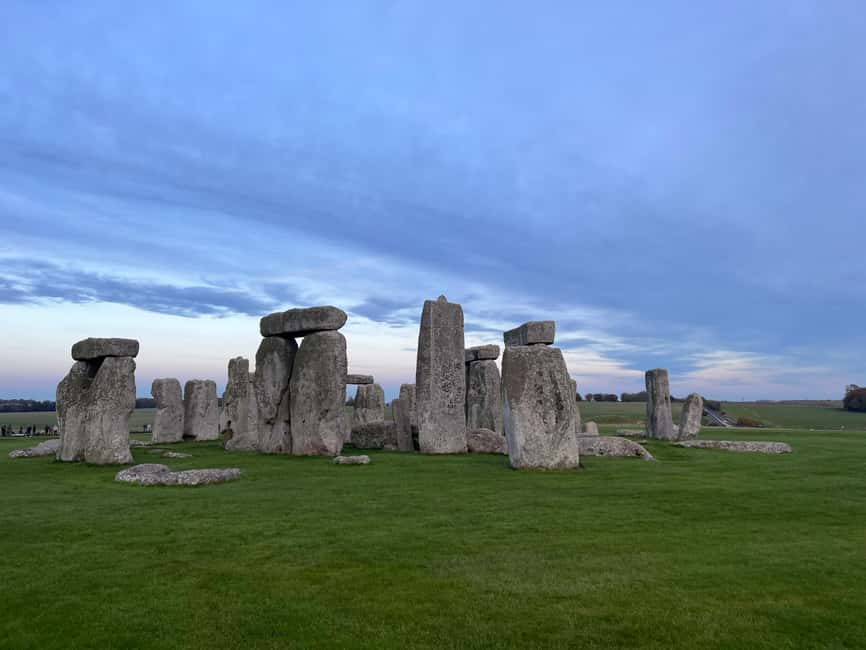 Private trip to Windsor Castle and Stonehenge - The short visit to Windsor town