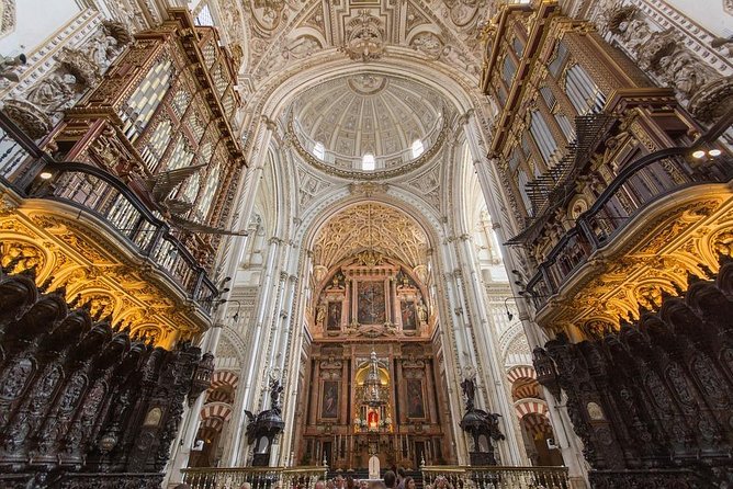 Private Visit Mosque-Cathedral, Jewish quarter, Alcazar and Synagogue - What the private format is worth
