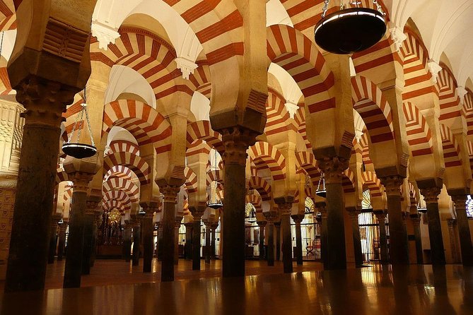 Private Visit Mosque-Cathedral, Jewish quarter, Alcazar and Synagogue - Pickup, meeting points, and practical cautions