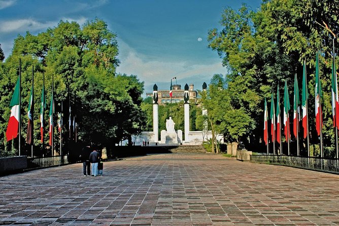 Private Walking Tour Anthropology Museum & Chapultepec Castle - Starting with Teotihuacan, Mexica, and Maya collections