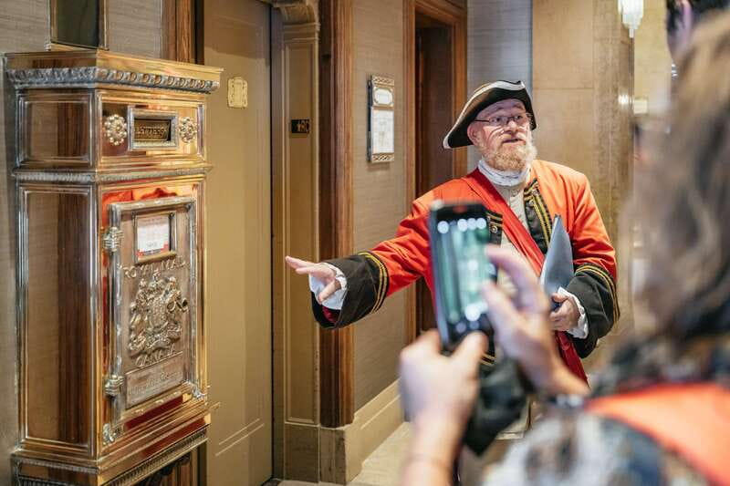 Quebec City: Guided Tour of Fairmont Le Château Frontenac - Stories About Famous People and Major Events