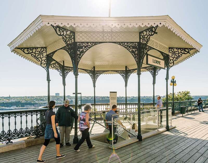 Québec City: Saint-Louis-Forts-and-Châteaux visit - Starting Above the Ruins on Dufferin Terrace
