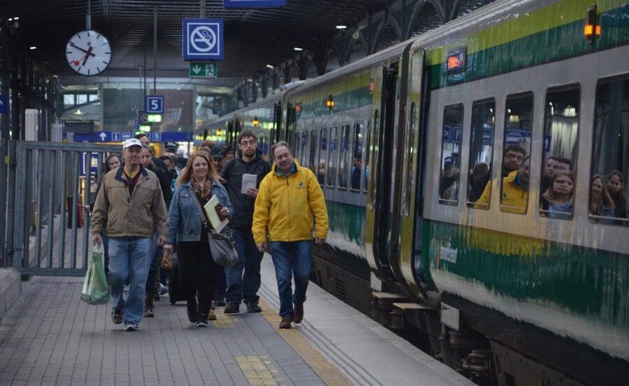 Rail Tour: The Cliffs of Moher & Bunratty Castle Tour - Starting at Dublin Heuston before sunrise
