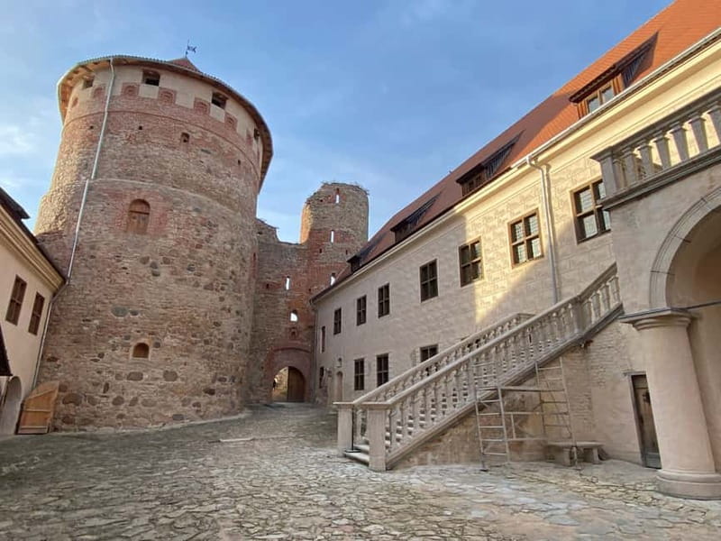Riga: Hill of Crosses, Guided Rundale Palace & Bauska Castle - Bauska Castle: medieval walls and river views