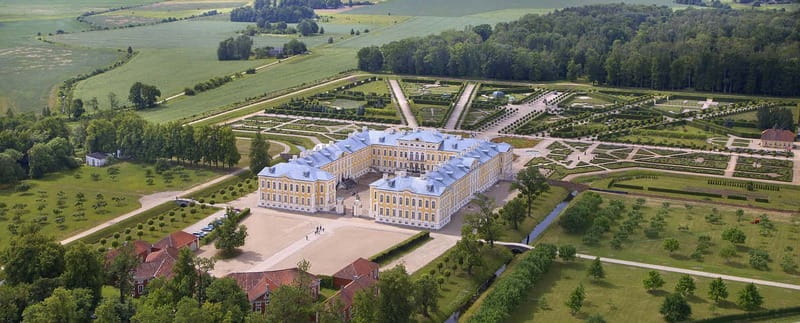 Riga: Rundale, Bauska and Hill of Cross Private Castle Tour - Key points at a glance