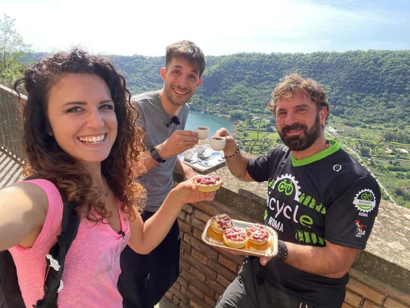Rome E-Bike Tour: Roman Castles, Villages and Lake Views - Meeting the Guide at Lungotevere delle Armi