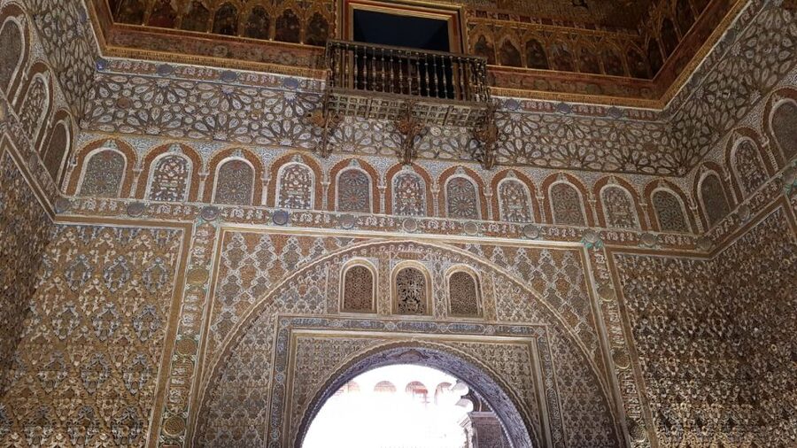 Royal Alcázar of Seville Skip-the-Line Guided Tour - The Gothic Palace and Stucco Courtyard