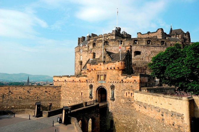Royal Mile and Edinburgh Castle - Small Group Walking Tour - St Giles Cathedral and the Reformation story