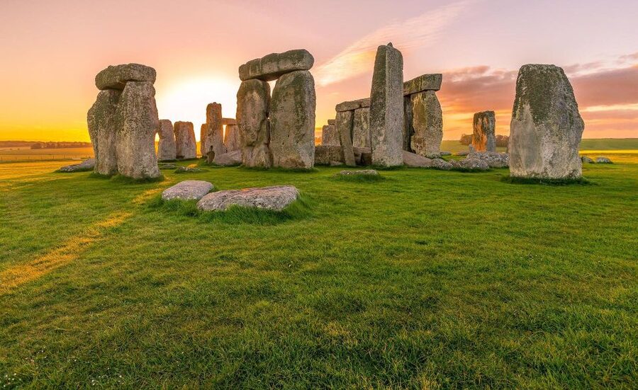 Royal Windsor Castle and Stonehenge Private Tour with passes - Lunch and the pace of the day