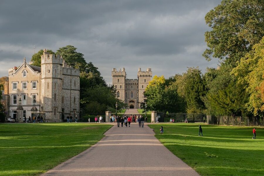 Royal Windsor Castle Tour Private including tickets - Why this private Windsor day works