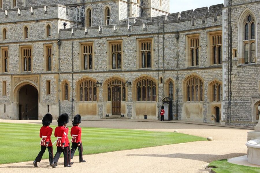 Royal Windsor Castle Tour Private including tickets - Runnymede and the Magna Carta connection
