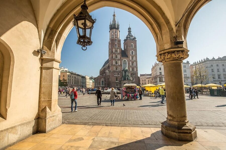 Rynek Underground Museum & Wawel Castle, Cathedral - Cracow - Why this pairing works in Kraków
