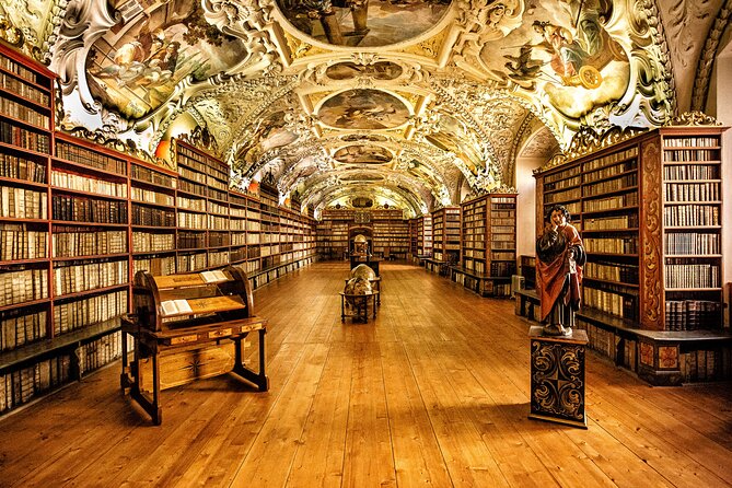 Saint Vitus Cathedral and Hidden Gems of Prague Castle - Nový Svět and Hradčany Square