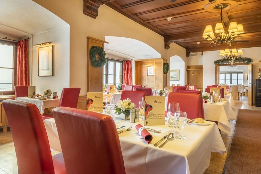 Salzburg: Best of Mozart Fortress Concert and Dinner - Mozart in the Golden Hall