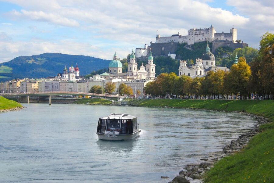 Salzburg: River Cruise & Best of Mozart Fortress Concert - Who will get the most from this outing