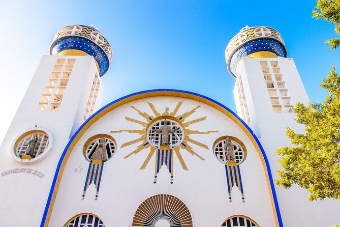 San Diego Fortress Explorer 4-Hour Highlights Walking & Van Tour - Key things to know before booking