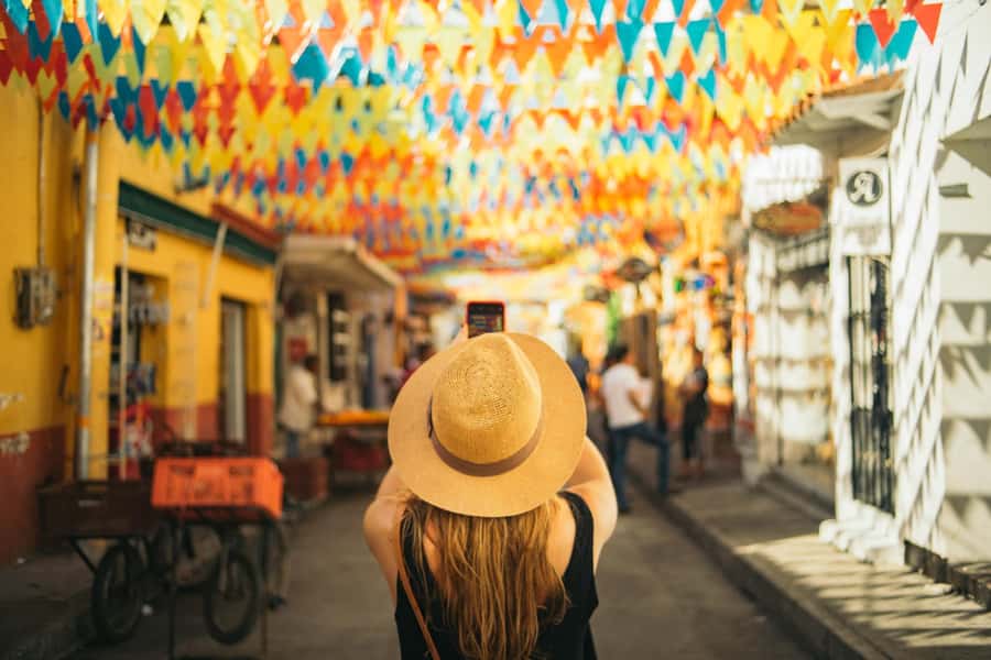 San Felipe Castle and Getsemani Walking Tour with tickets - Starting at Plaza de la Trinidad in Getsemaní