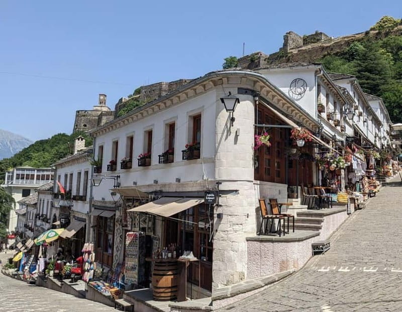Sarandë: Tour Gjirokaster,Blue Eye & Lekursi Castle - Gjirokastër: stone lanes and Ottoman homes
