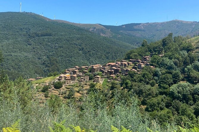 Schist Villages and Medieval Castles Tour - Castelo de Arouce sets the tone