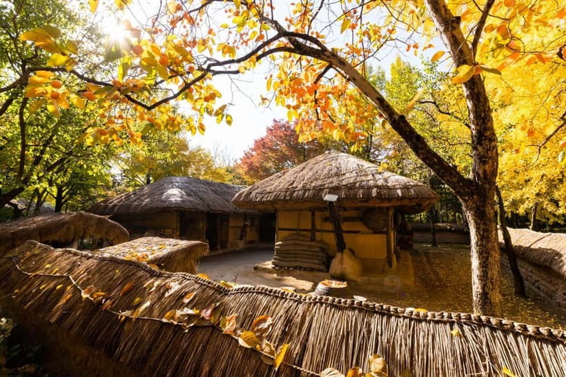 Seoul: Suwon Hwaseong Fortress & Korean Folk Village Tour - The guides make a real difference
