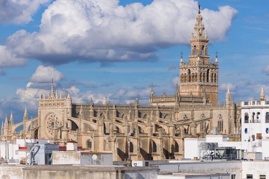 Sevilla: Alcazar and Cathedral Private Tour - The Giralda and its Arab origins