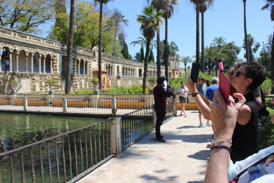 Seville: Alcazar, Cathedral, and Giralda Skip-the-Line Tour - The Giralda: a high view with limited free time