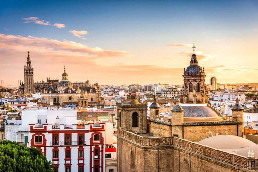 Seville: Alcázar Guided Palace Tour with Priority Access - The gardens: the part you should not rush