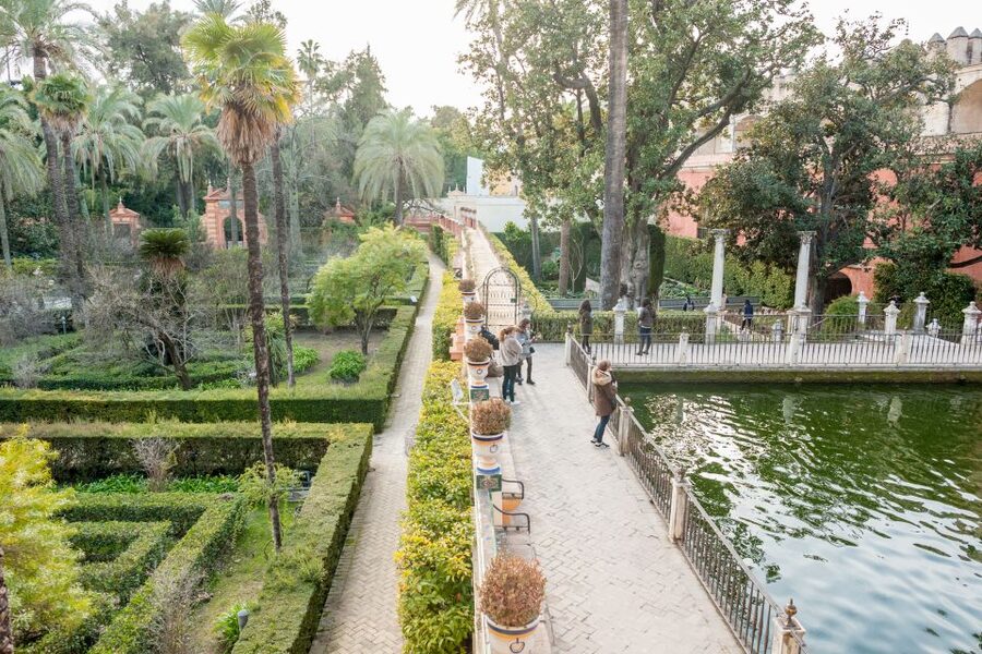 Seville: Alcazar Guided Tour with Entrance - Who should book this Alcazar tour?