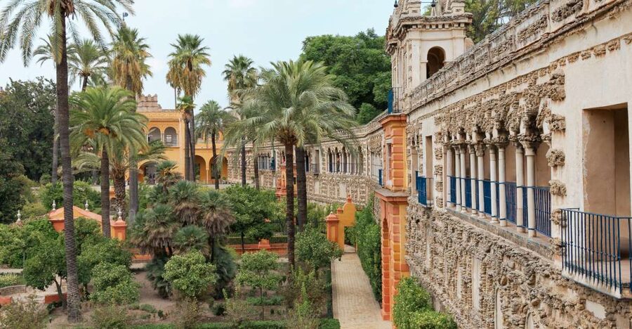 Seville: Alcazar Skip-the-Line Guided Tour with Tickets - Key points before you book