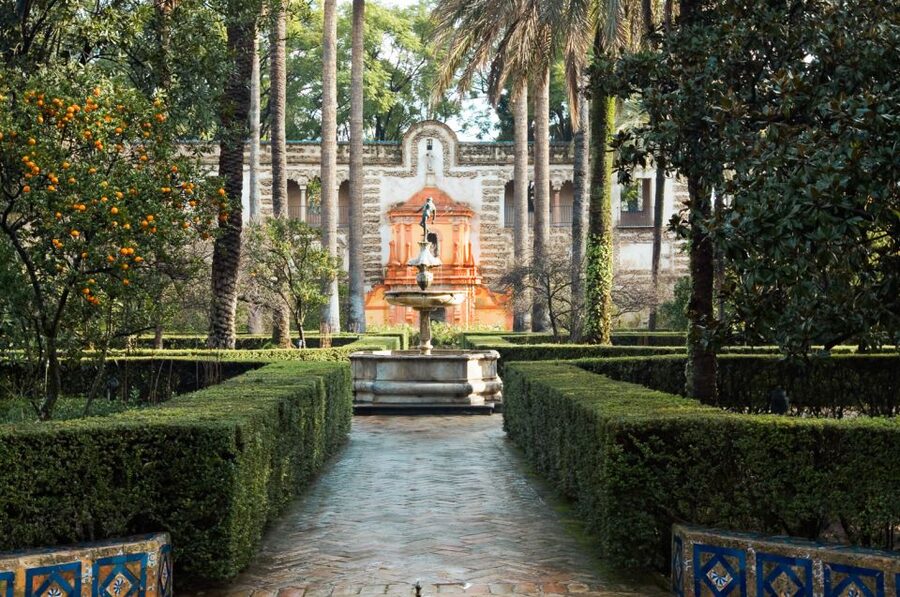 Seville: Alcazar Skip-the-Line Guided Tour with Tickets - The Almohad fortress and Muslim foundations