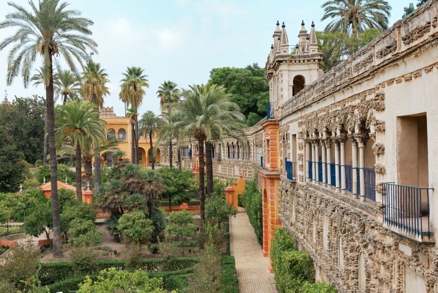 Seville: Alcazar Skip-the-Line Guided Tour with Tickets - What the tour does not include
