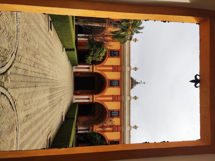Seville: Alcázar Tour with Tickets Included - Key points to know before you book