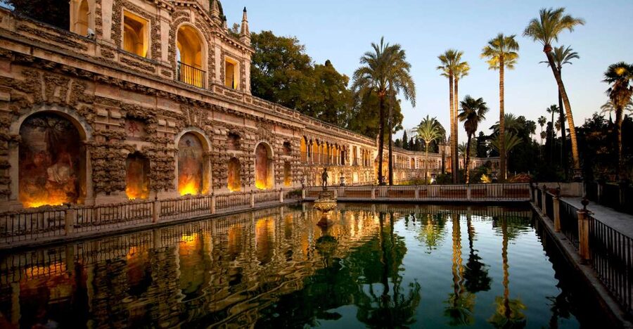Seville: Cathedral & Alcázar Guided Tour with River Cruise - The Royal Alcázar after the cathedral