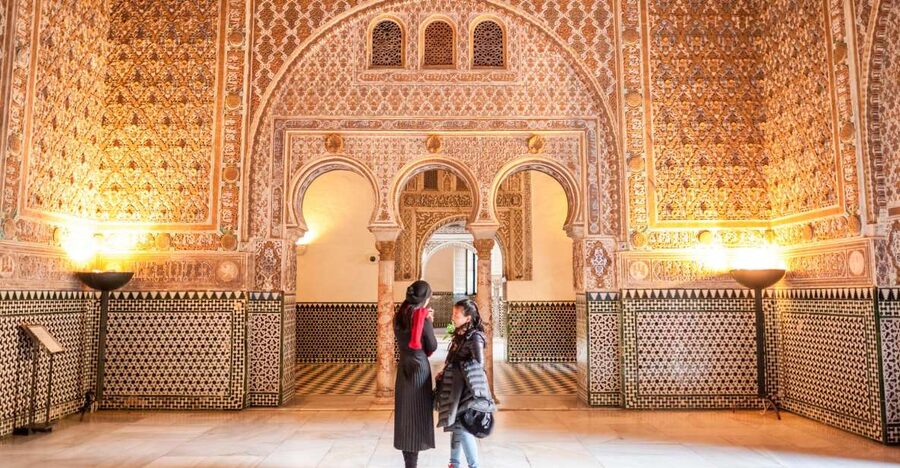 Seville: Cathedral, Giralda & Alcazar Entry With Guided Tour - Who should book this Seville Cathedral and Alcazar tour?