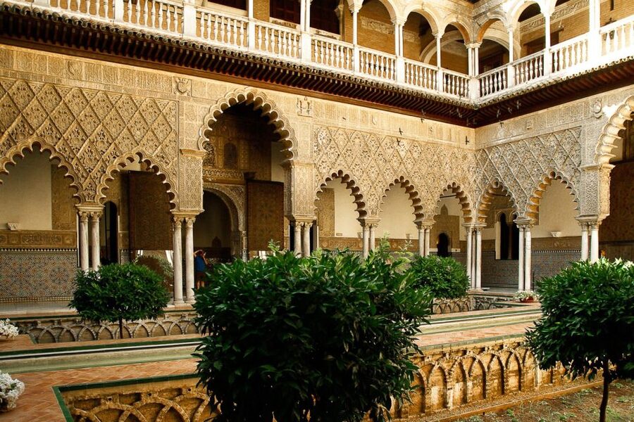 Seville: Cathedral, Giralda & Alcázar Guided Tour - Timing, meeting point, and practical details