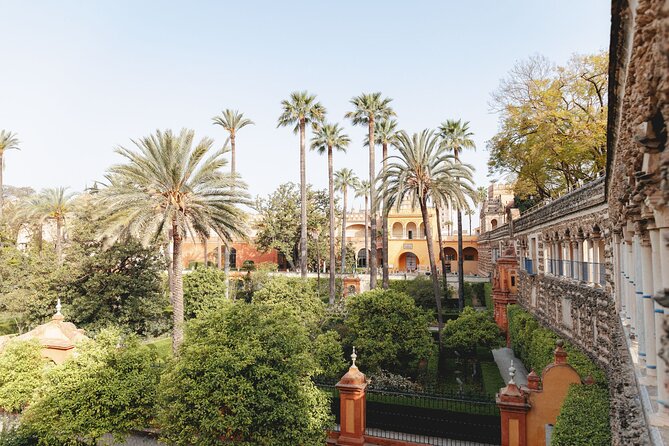 Seville Exclusive Beat the Crowds Guided Alcazar Before Opening - Why early entry changes the Alcázar visit