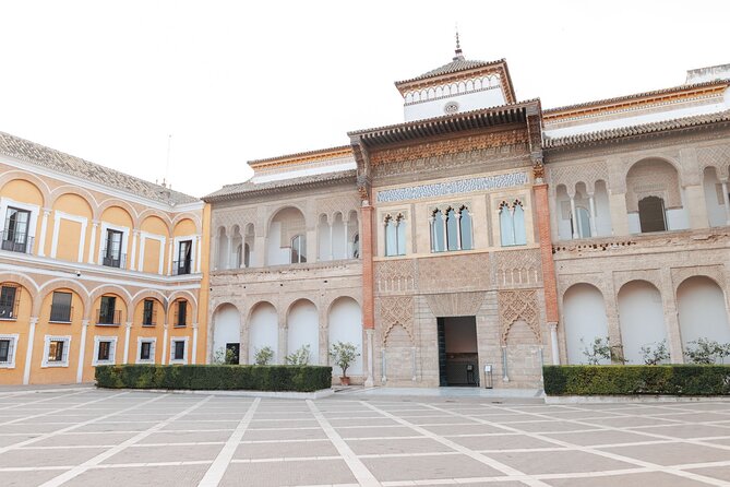 Seville Exclusive Beat the Crowds Guided Alcazar Before Opening - The Alcázar gardens and their seven hectares