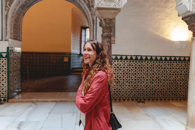 Seville Exclusive Beat the Crowds Guided Alcazar Before Opening - What the 30-person group feels like