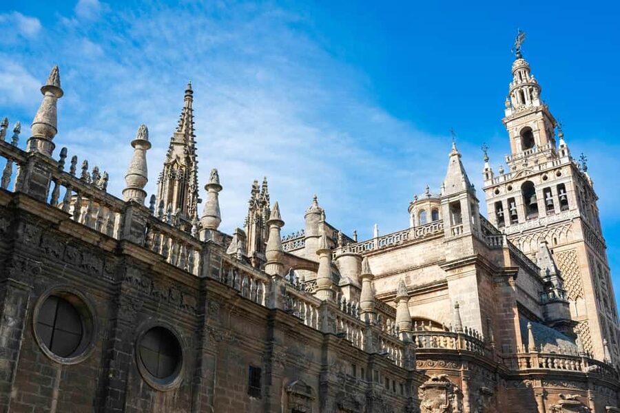 Seville Guided Tour: Cathedral, Giralda & Optional Alcázar - Key points to know before booking