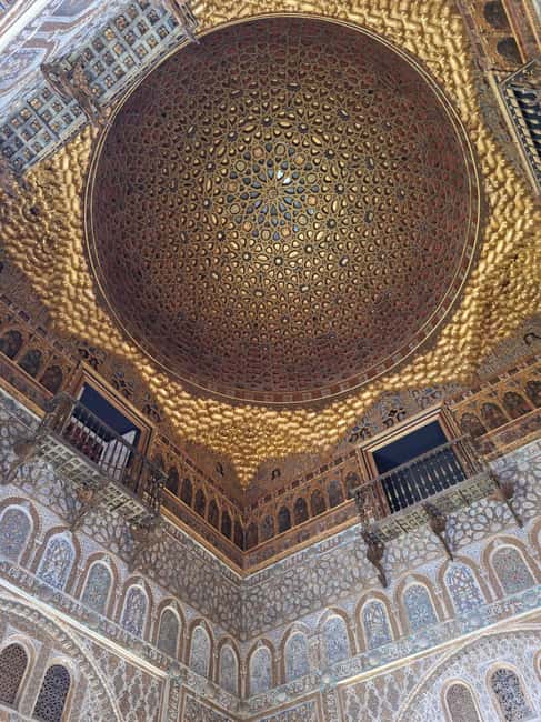 Seville: Guided tour of the Alcazar, Cathedral, and Giralda - FAQ