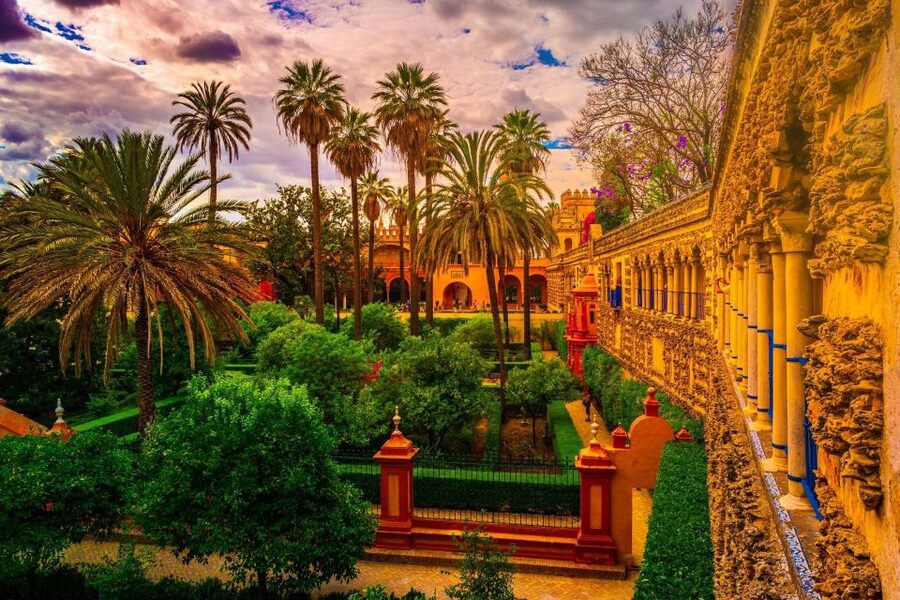 Seville: Priority Access Royal Alcazar Tour - A Game of Thrones room, with the palace in the lead