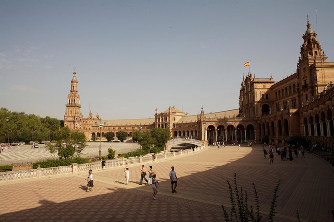 Seville Private Walking Tour with Alcazar & Cathedral Tickets - The Royal Alcázar and its tiled courtyards
