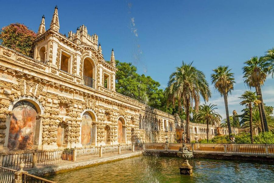 Seville: Real Alcazar Admission and Guided Tour - Seven hectares of gardens, from orchards to the English Garden