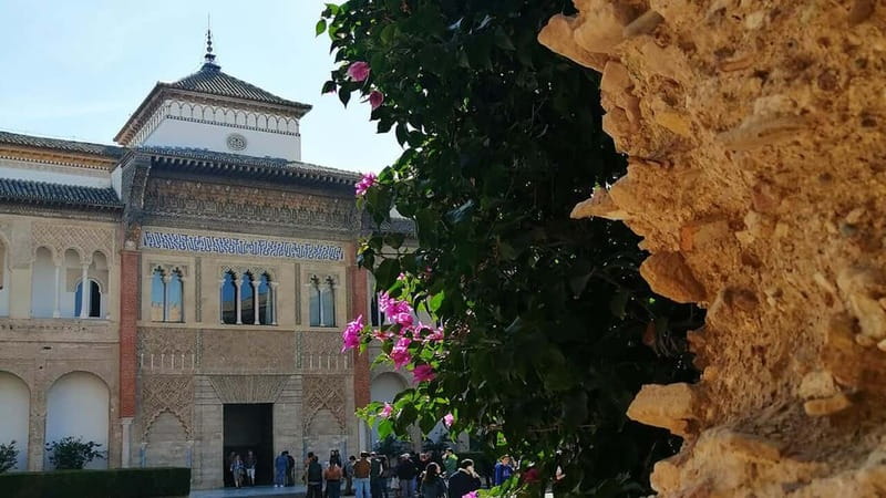 SEVILLE: REAL ALCÁZAR TOUR - Inside the Fortified Palaces for 90 Minutes